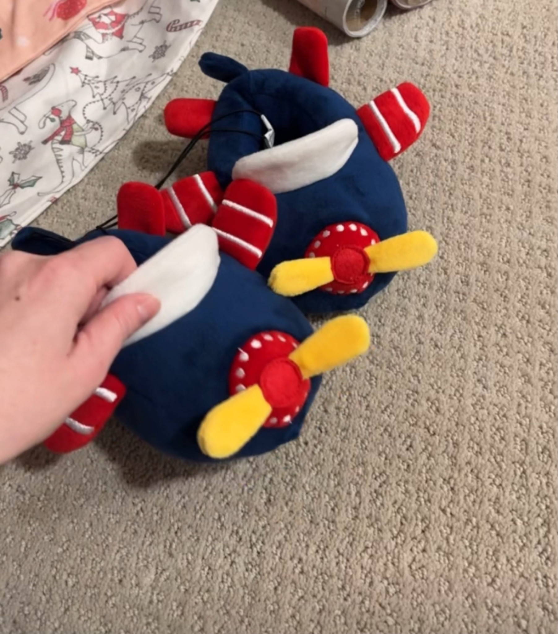 Sweetest toddler slippers

#LTKKids #LTKGiftGuide