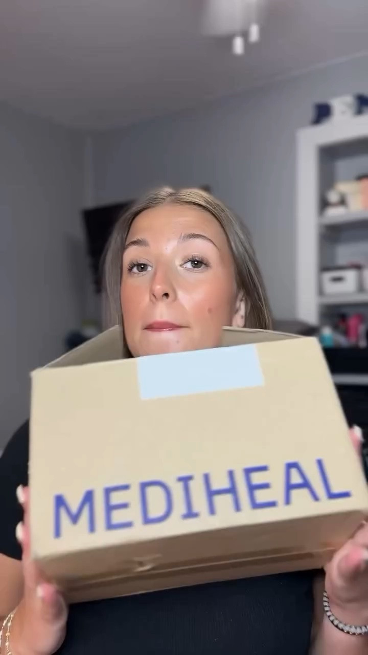 Can’t wait to try this pore tightening and lifting set from @mediheal_usa #mediheal #koreanskincare #medihealpurplepad
#amazonprimeday #amazonmusthaves
