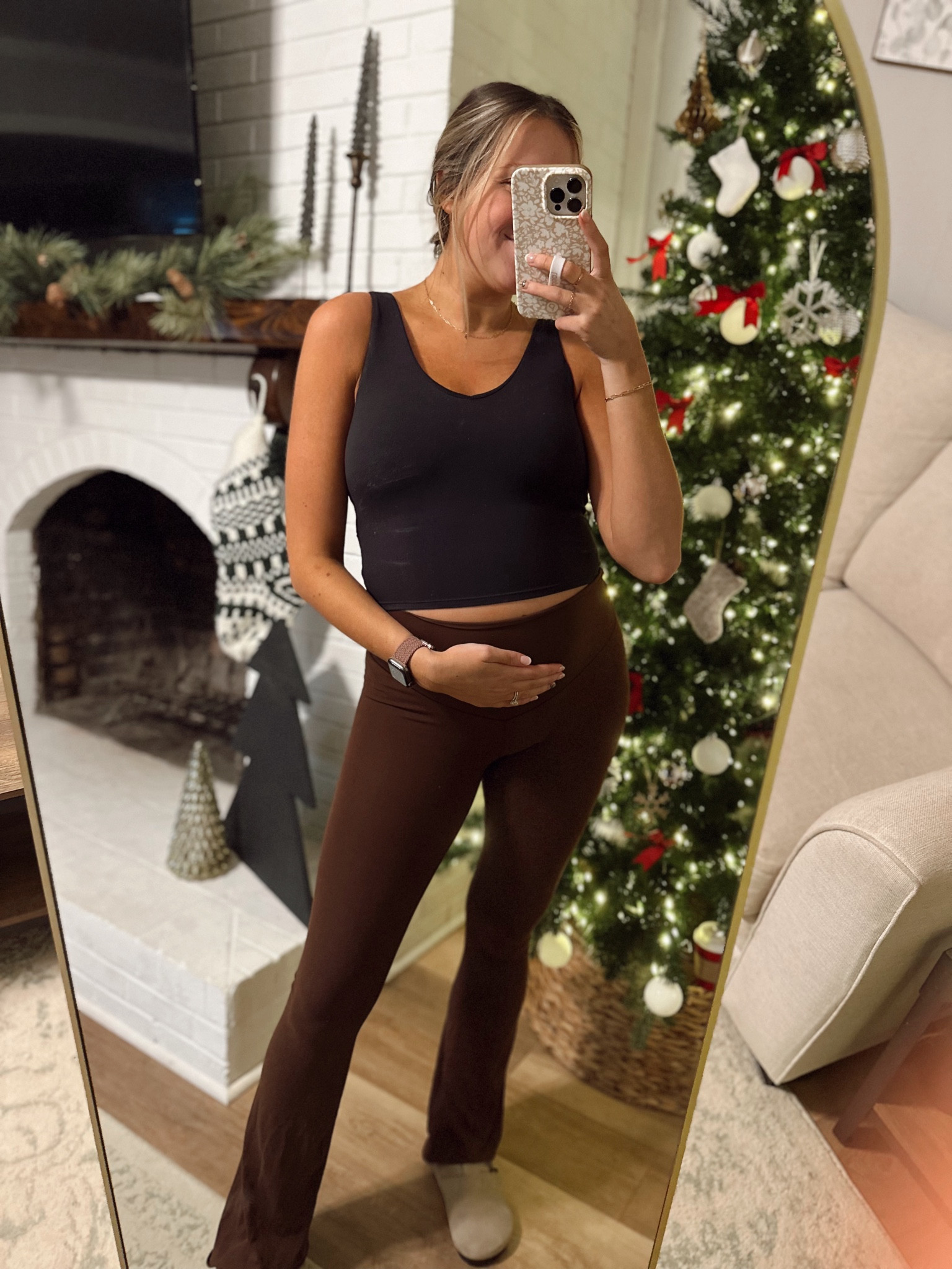 Flared leggings
Bump friendly
Brown leggings
Comfy outfit
Flare leggings
Leggings 

#LTKStyleTip #LTKSaleAlert #LTKBump