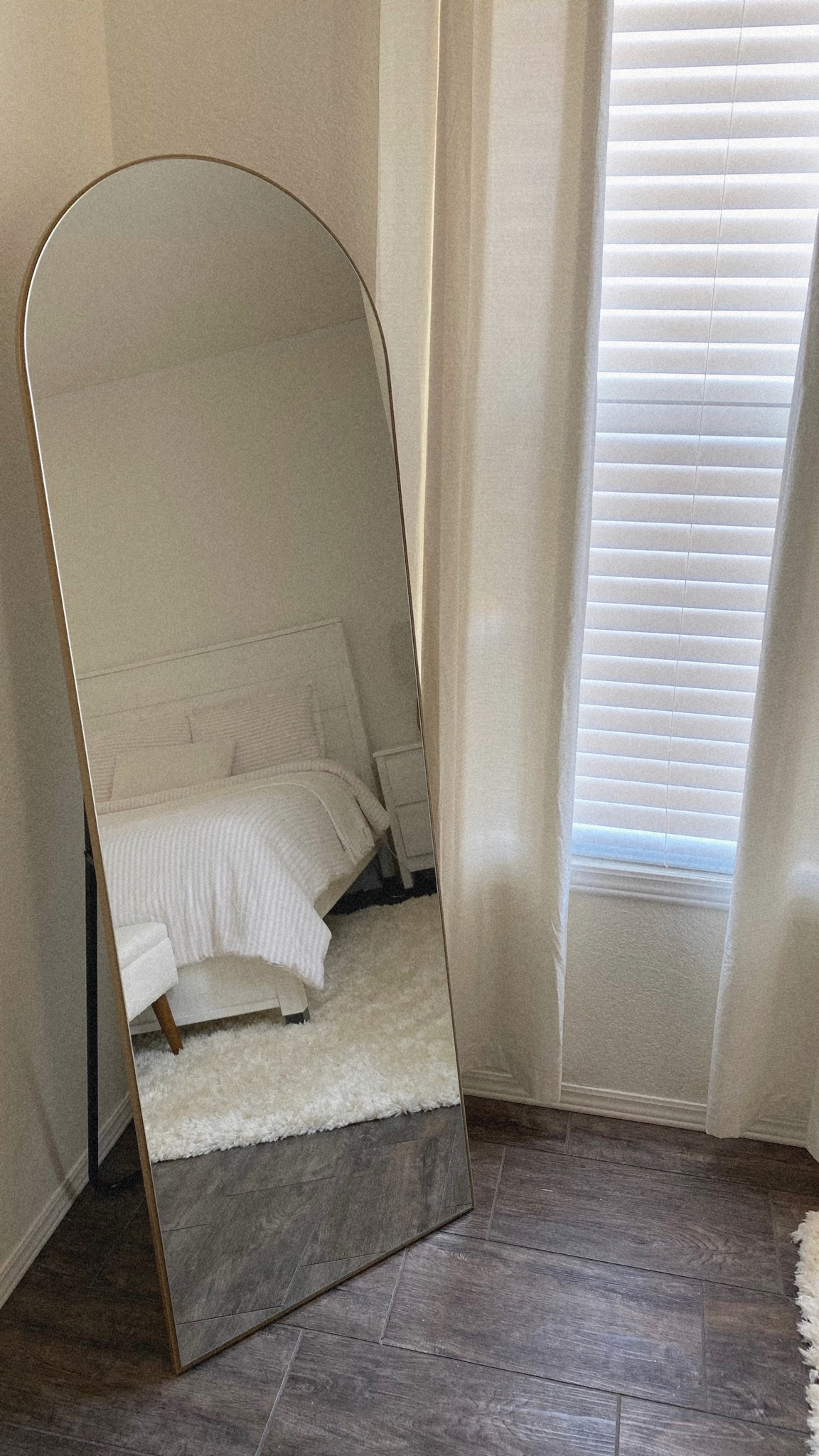 Beautiful standing full length gold arched mirror from Amazon on SALE!!!

#LTKFind #LTKhome #LTKsalealert