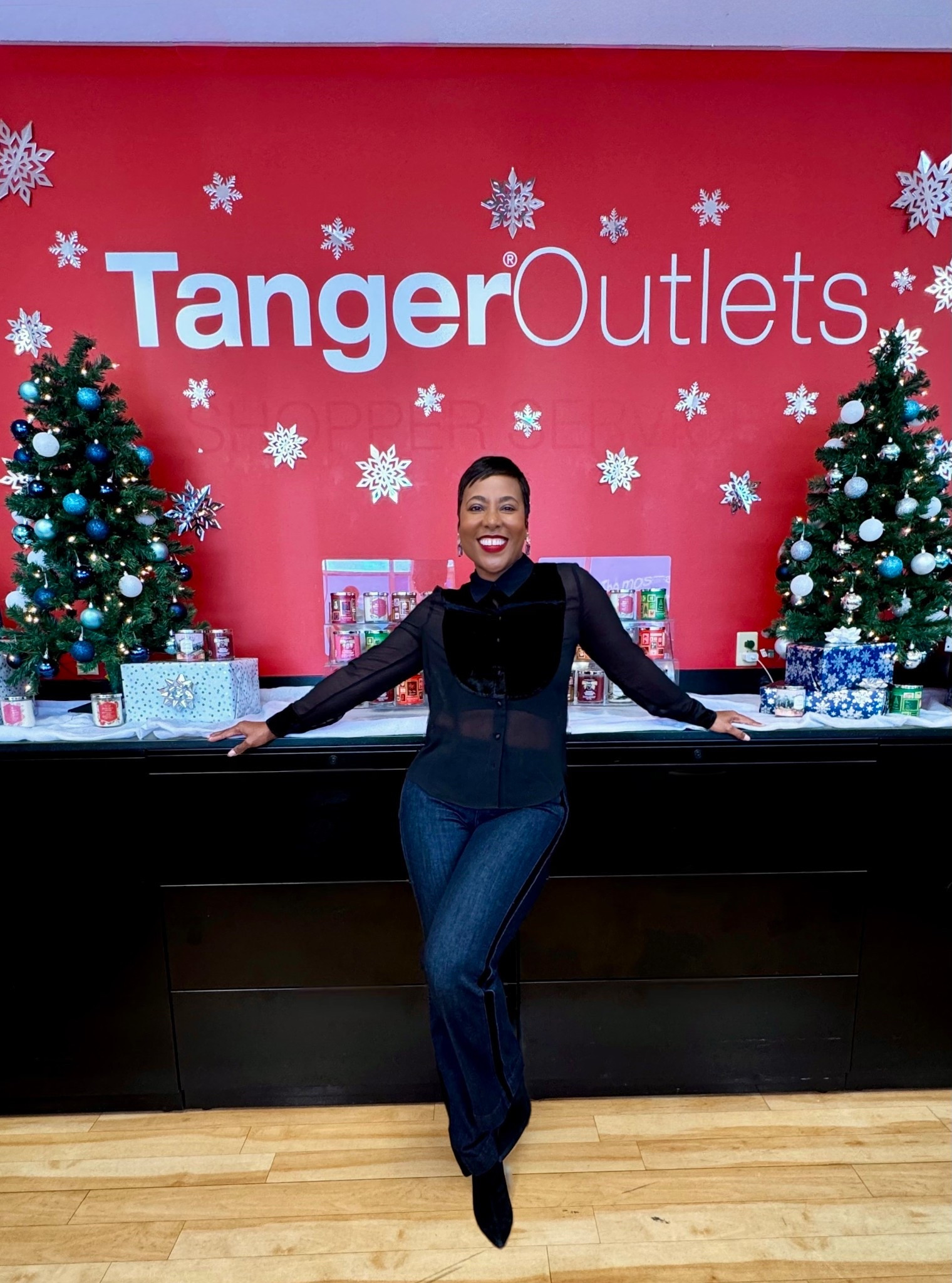 Casual holiday party outfit
Tuxedo shirt
Black ankle boots 
Holiday outfit 

#LTKSeasonal #LTKHoliday #LTKOver40