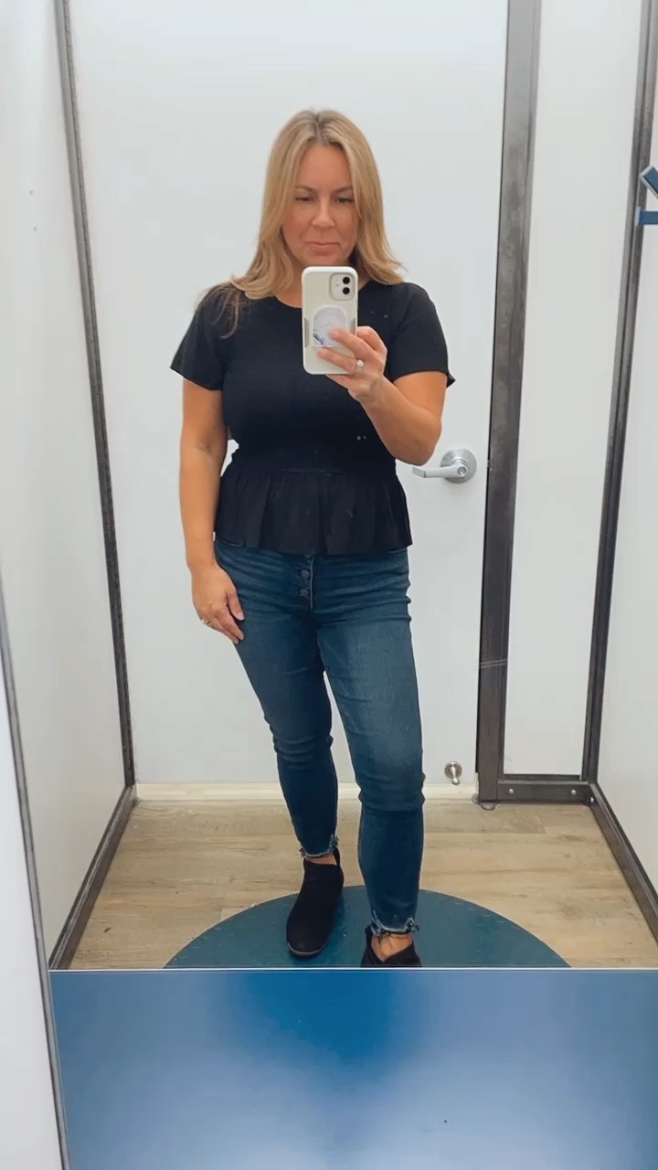 I love this peplum top! I linked the exact top but black is not online, I’m wearing a medium
Wearing a 10 in the skinny jeans 




Old Navy, midsize fashion
Affordable fashion, winter outfit, date night outfit, gift guide

#LTKcurves #LTKunder50 #LTKSeasonal
