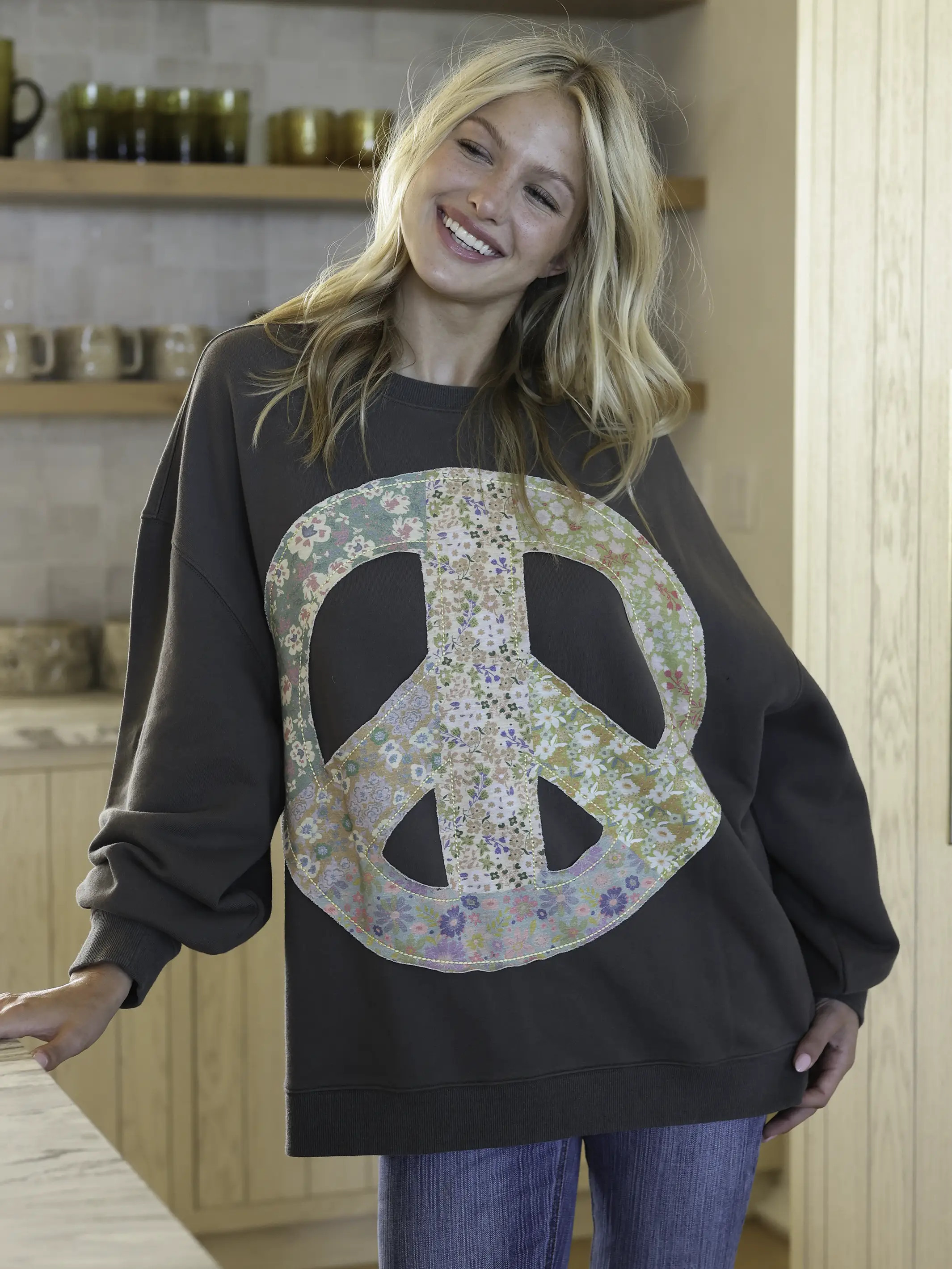 Applique Crewneck Sweatshirt | Natural Life