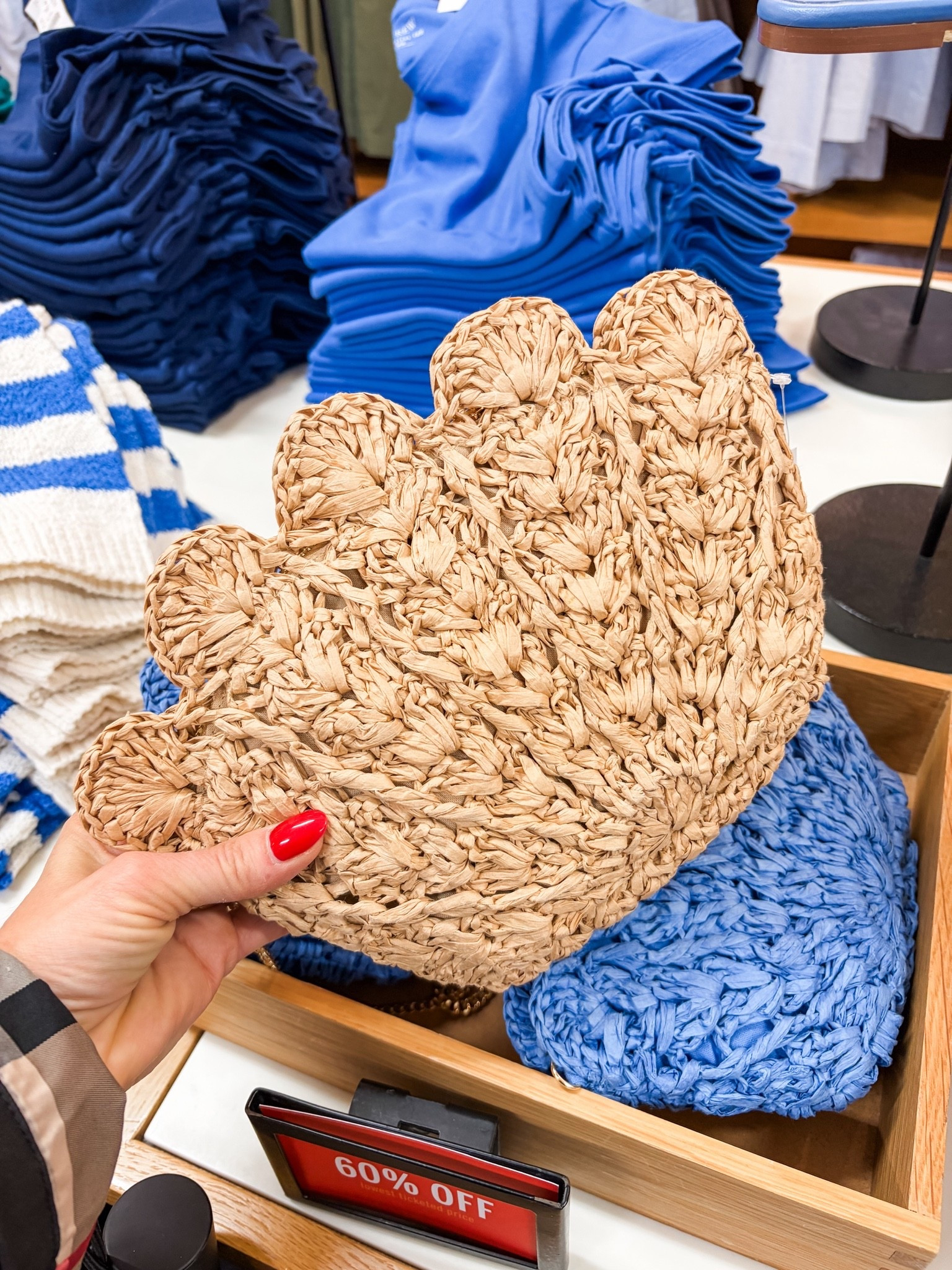 Beautiful shell raffia bag from J. crew Factory!

#LTKSeasonal #LTKSaleAlert #LTKTravel