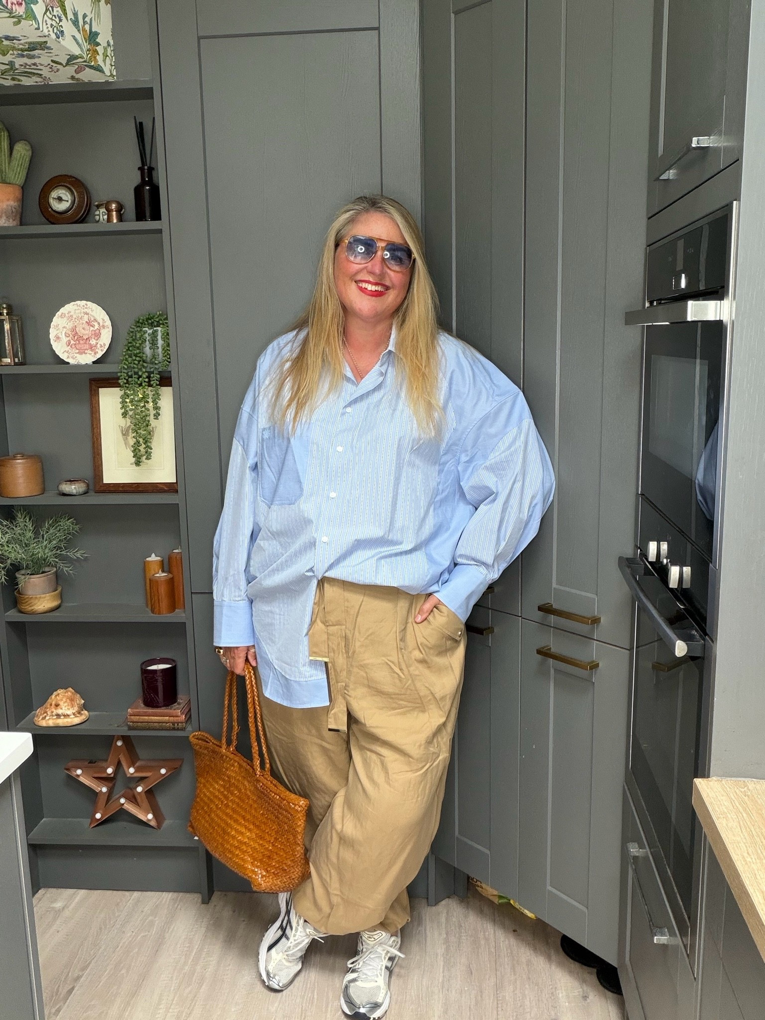 Oversized shirt, balloon trousers, trainers, sunglasses, woven bag

#LTKstyletip #LTKsummer #LTKplussize
