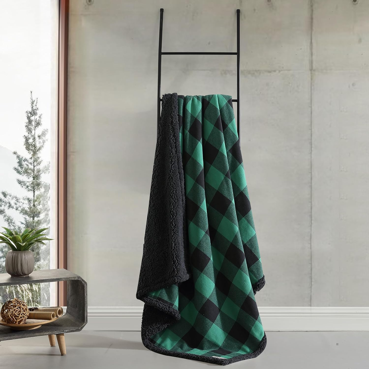 Eddie Bauer - Blanket, Super Soft Reversible Sherpa & Brushed Fleece Bedding, Throw Blankets for ... | Amazon (US)