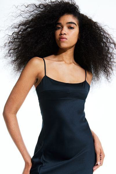 Satin slip dress | H&M (UK, MY, IN, SG, PH, TW, HK)