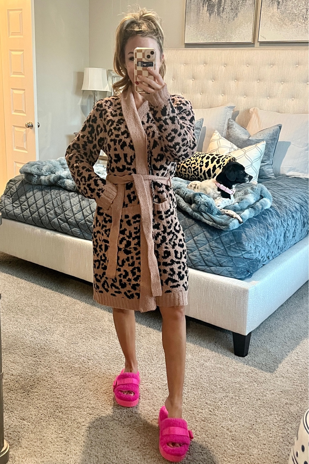 Just got the softest robe in!!!  

Linked it and my ugg houseshoes! 

These are a great Christmas present for anyone! 🎁

#LTKHoliday #LTKfindsunder50 #LTKGiftGuide