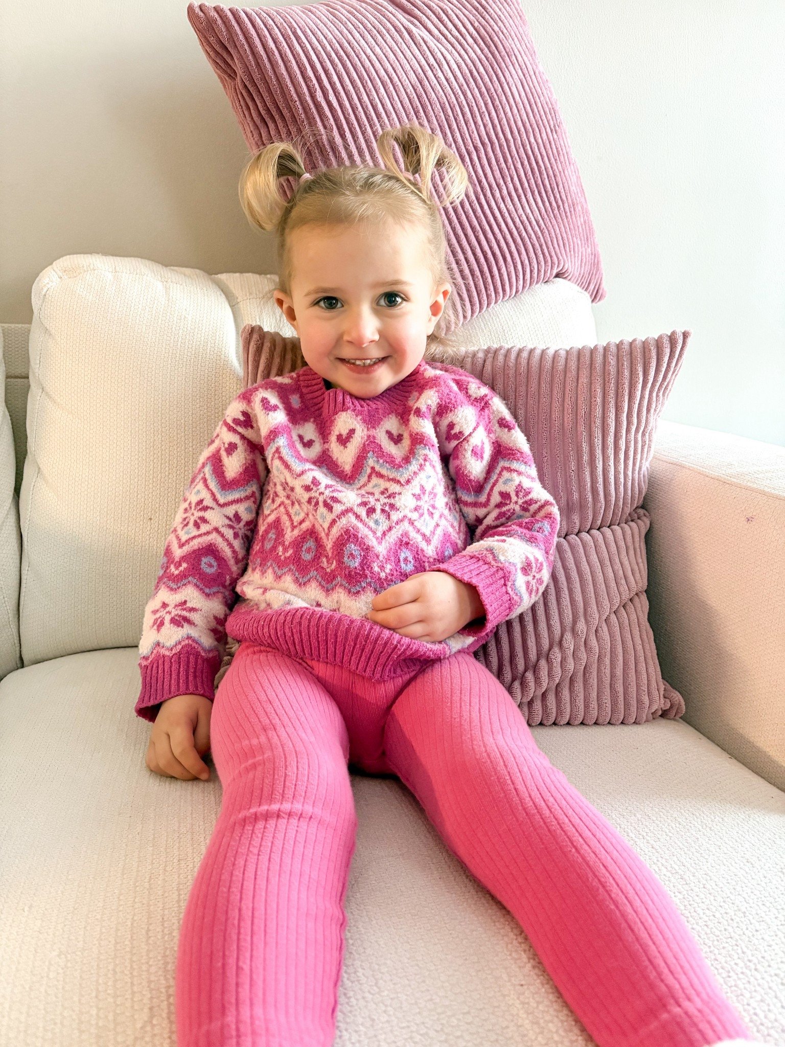 The CUTEST pink knit sweater + leggings set for little girls 🎀 perfect for school, play dates, and Valentine’s Day!

#LTKValentine #LTKmomlife #LTKootd