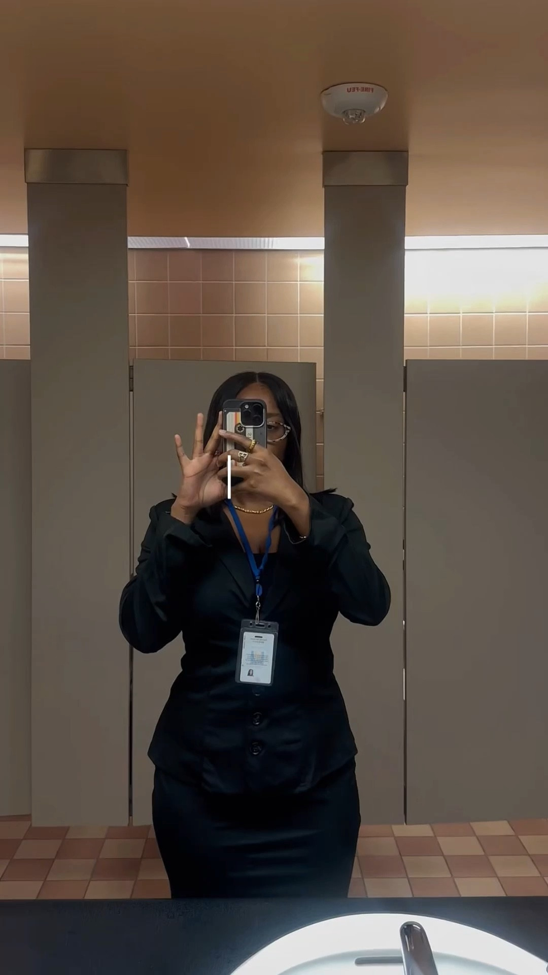 matching sets to work are super easy to style especially when it’s all black 🖤

#LTKcanada #LTKworkwear #LTKstyletip