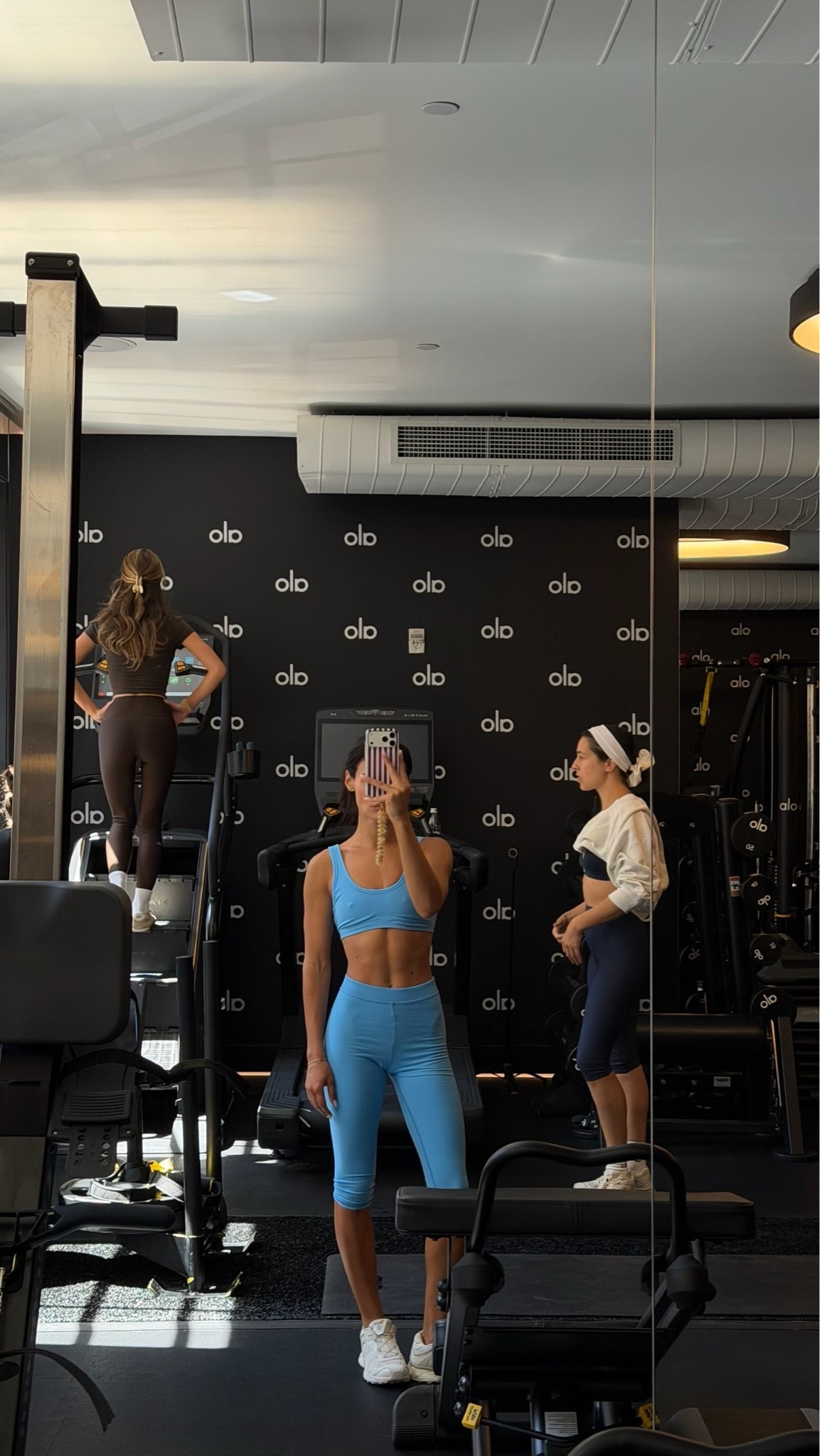alo blue sports bra and leggings #alo #workout

#LTKdayinmylife #LTKgrwm #LTKootd