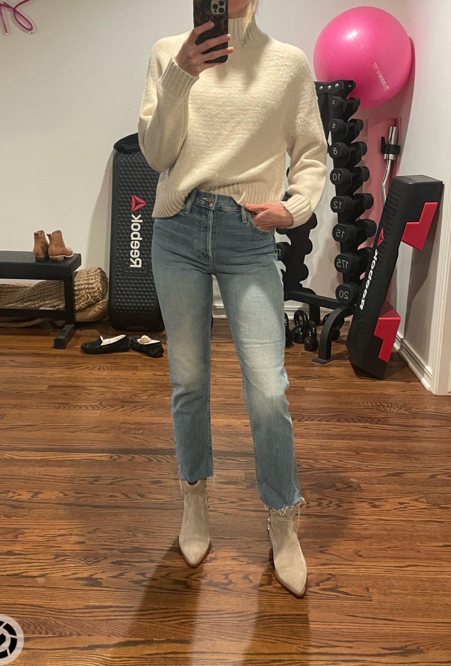 Anthropologie sale, mother denim, luxury gift, best friend gift, mother in law gift, wife gift, mother gift, mother, jeans, denim, Black Friday, straight leg jeans, frayed hem, neutral outfit, light wash jeans, the best jeans 

Anthro sale + other seasonal faves and gift ideas  

#LTKGiftGuide #LTKCyberWeek #LTKstyletip