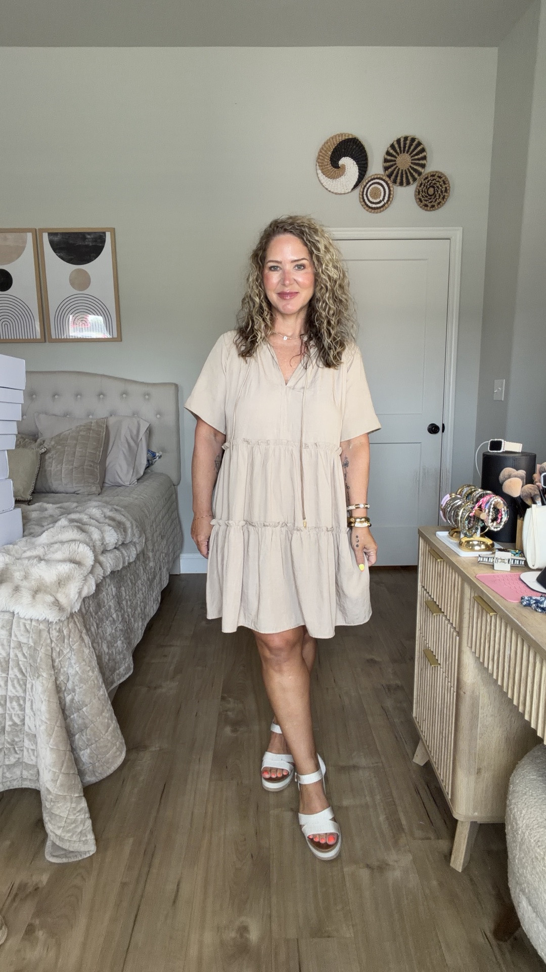 Dress size large 
Shoes tts

#LTKOver40 #LTKMidsize #LTKPetite