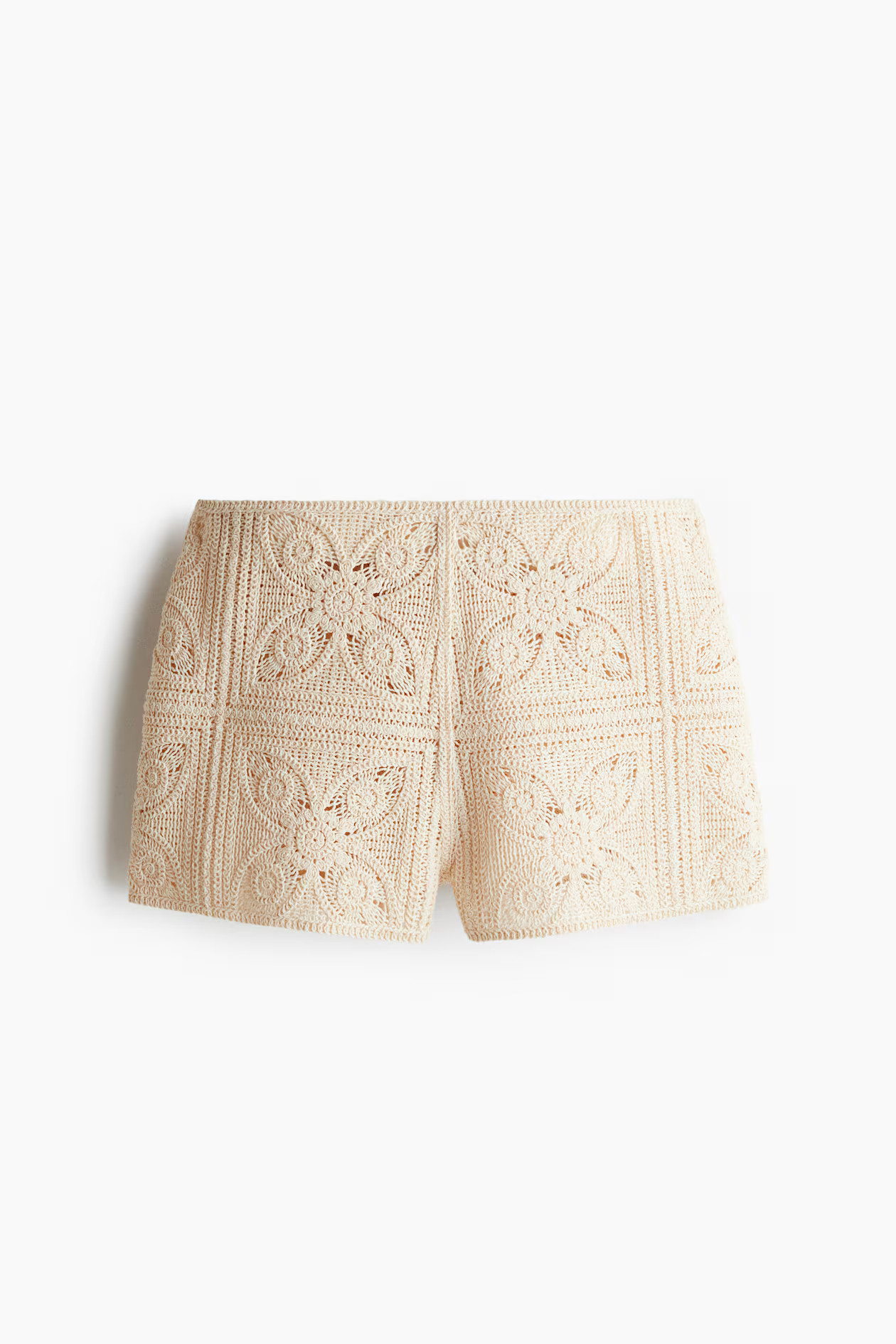 Crochet-look mini shorts | H&M (UK, MY, IN, SG, PH, TW, HK)