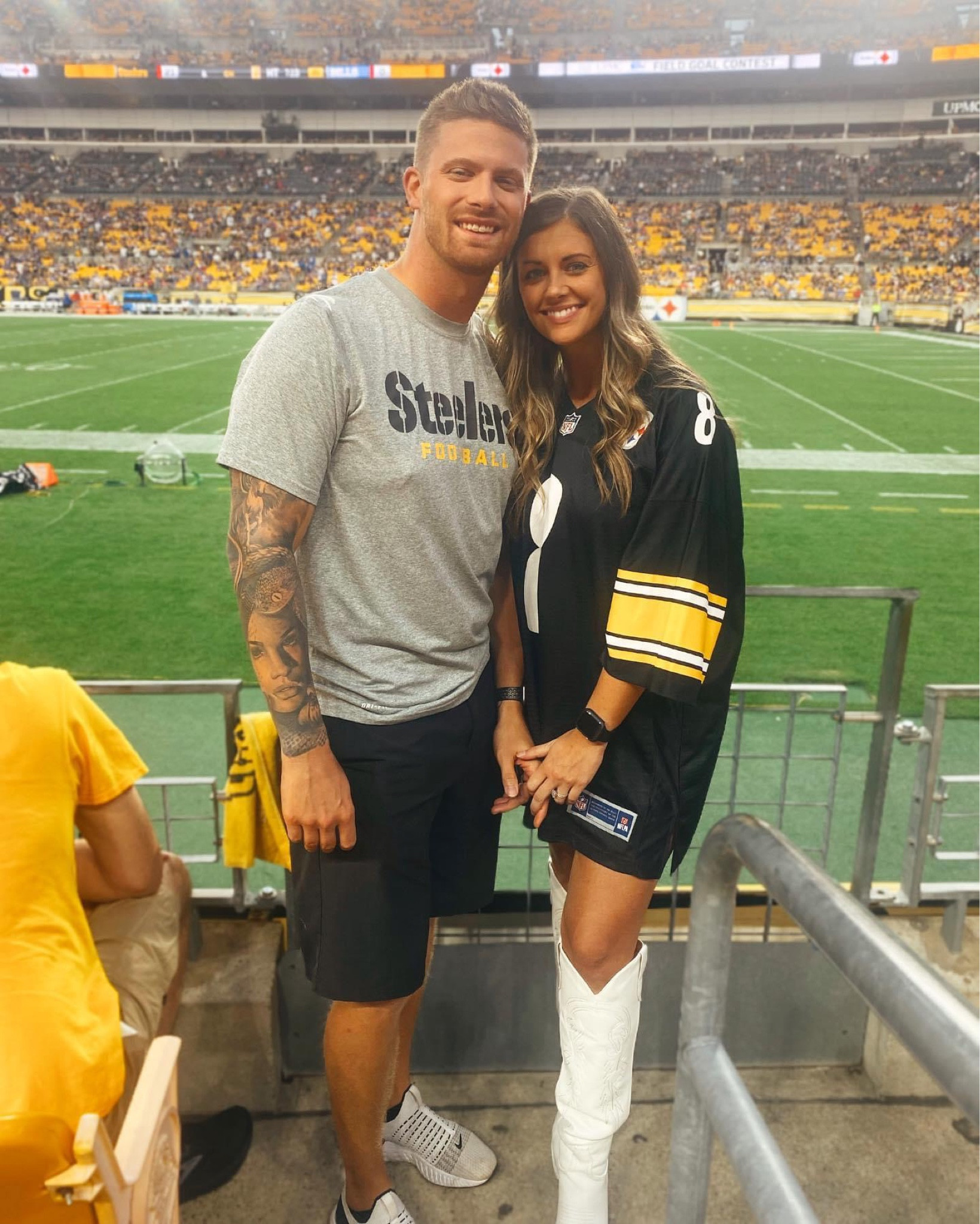 Steelers Game outfit! Very comfortable at 25 weeks pregnant! 

#LTKunder100 #LTKbump #LTKshoecrush