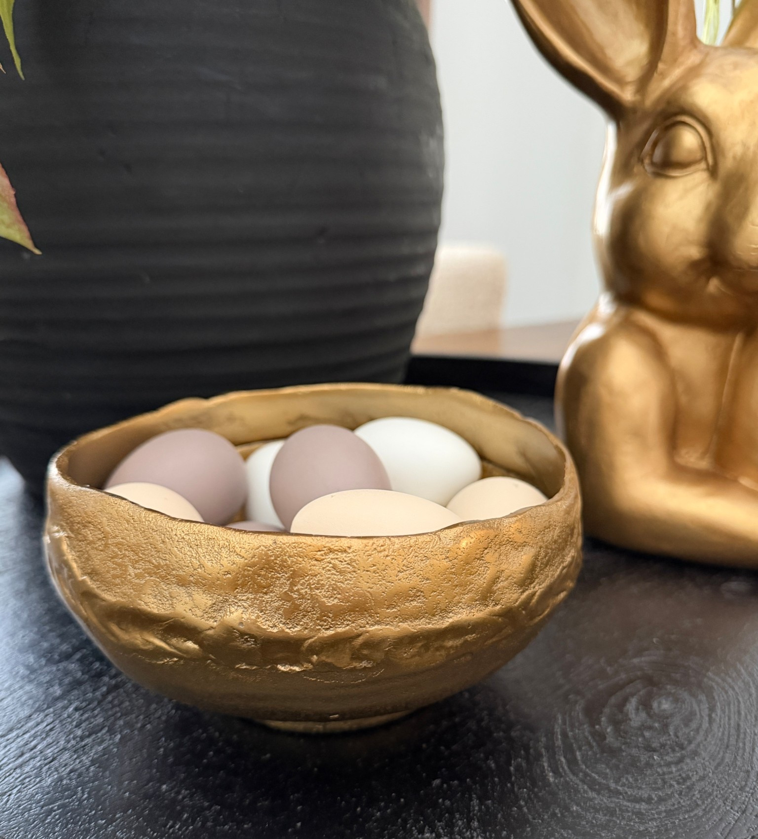 I love the color and the texture of my new bowl. I filled it with some pretty neutral eggs. This is the perfect size for tray styling, shelf styling and also as a unique piece for your coffee table! 