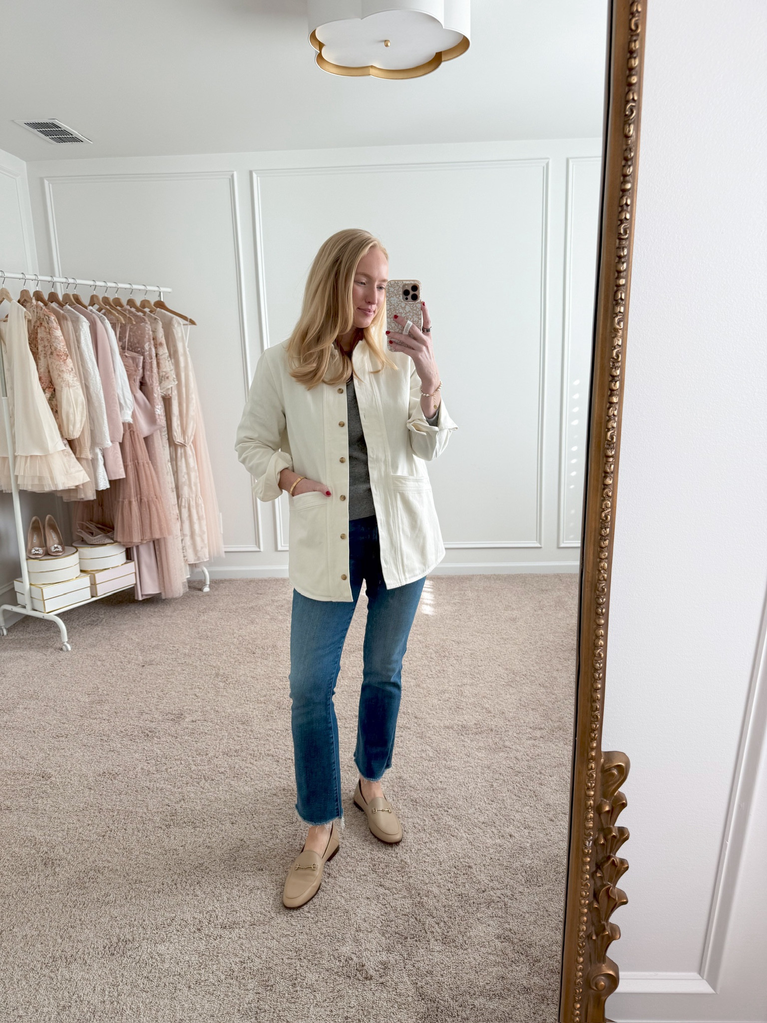 Casual work outfit! Fall outfits // winter outfits // daytime outfits // casual outfits // mother jeans // Sezane jacket // Sam Edelman loafers 

#LTKStyleTip #LTKWorkwear #LTKSeasonal