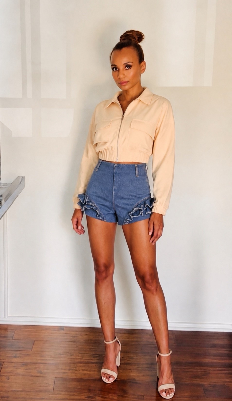 Ruffle denim shorts + neutral heels = the easiest chic summer combo 🤍 These shorts are so flattering and elevate a simple look instantly. Perfect for brunch, vacation, or summer nights out. #LTKStyle #SummerOutfits #DenimShorts #LTKFinds #ChicStyle

#LTKootd
