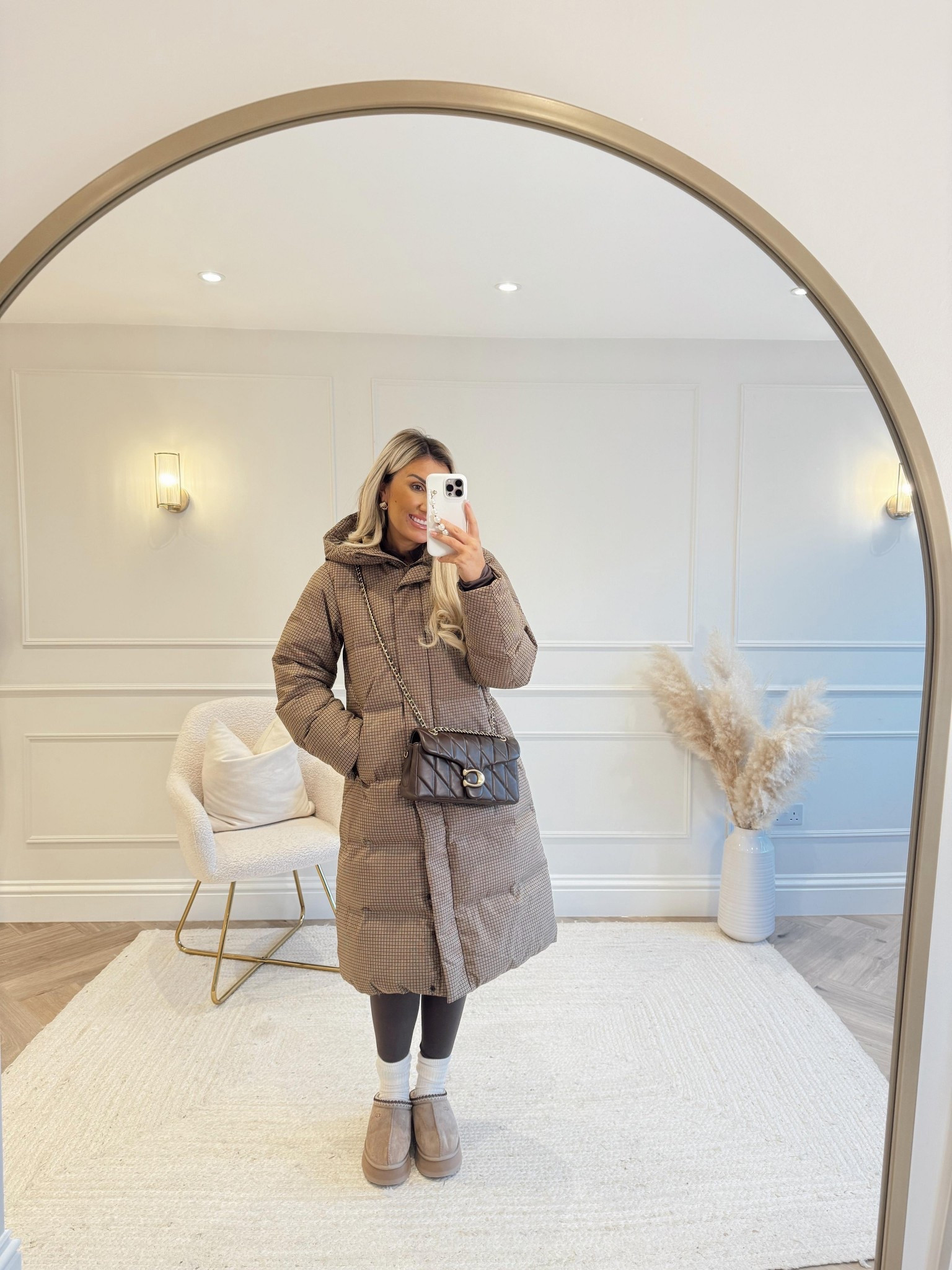 The perfect cosy January outfit 🐻 How gorg is this coat!

Cosy outfit, puffer jacket, puffer coat, Athleisure, activewearr

#LTKwinter #LTKstyletip #LTKuk
