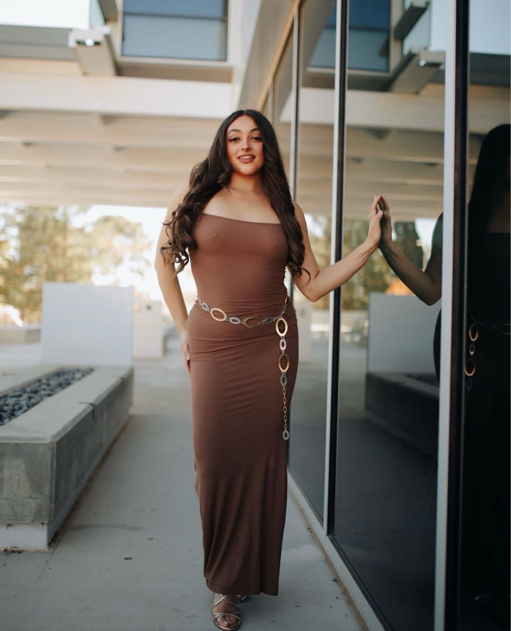 I absolutely LOVE THIS DRESS!🌟
I love this dress in the color WOOD!! 
I like to dress it up with a belt which is my favorite way to accessorize this piece!
I am wearing a size XS and I am 5’2 for reference 🫶🏼

#LTKHoliday #LTKstyletip #LTKfindsunder100