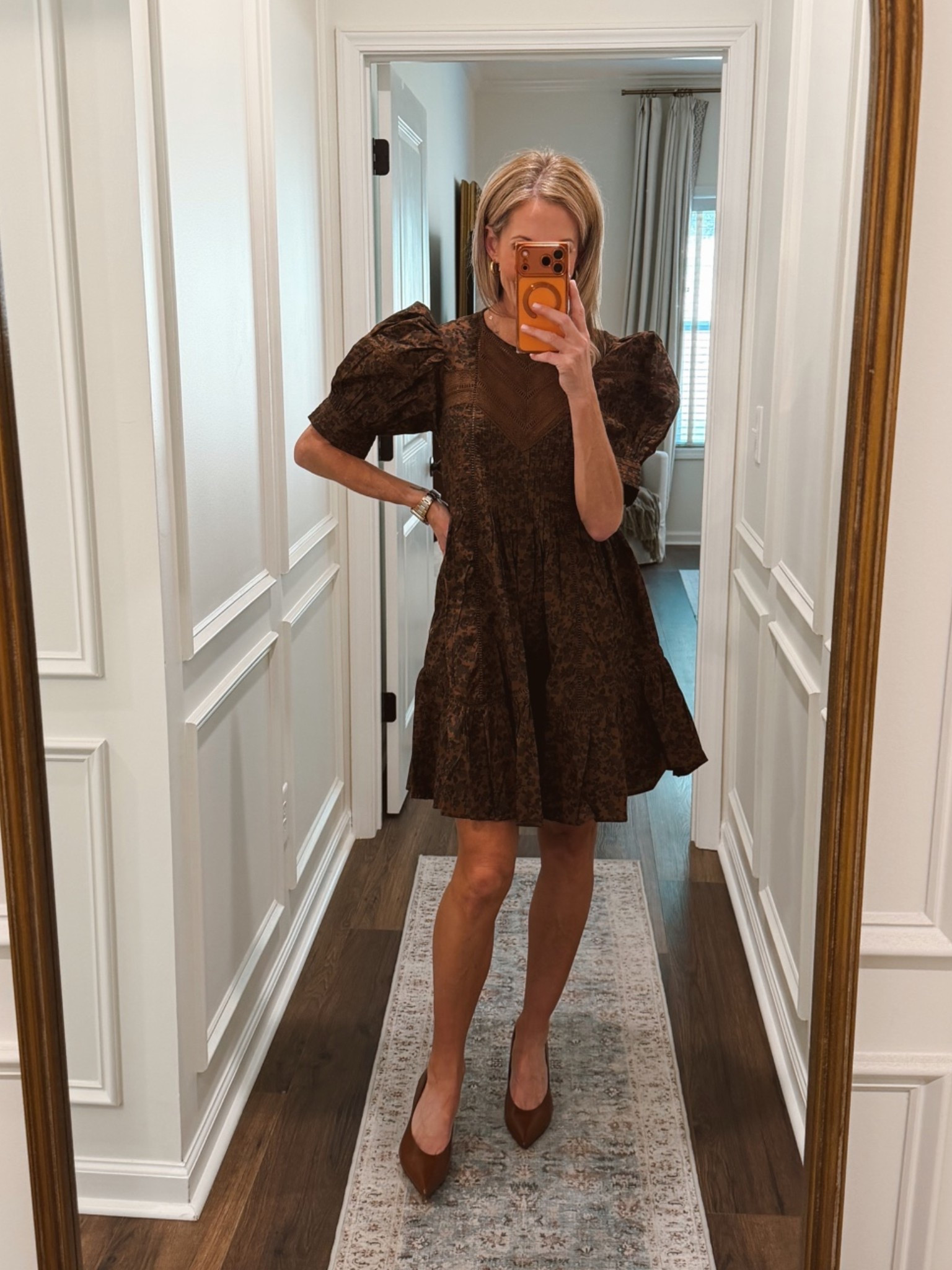 An ode to a timeless classic. This lace, mini cotton dress from scoop is crafted for the romantic at heart, blending classic craft and ship with modern styling wearing a size extra small comes in two colors.