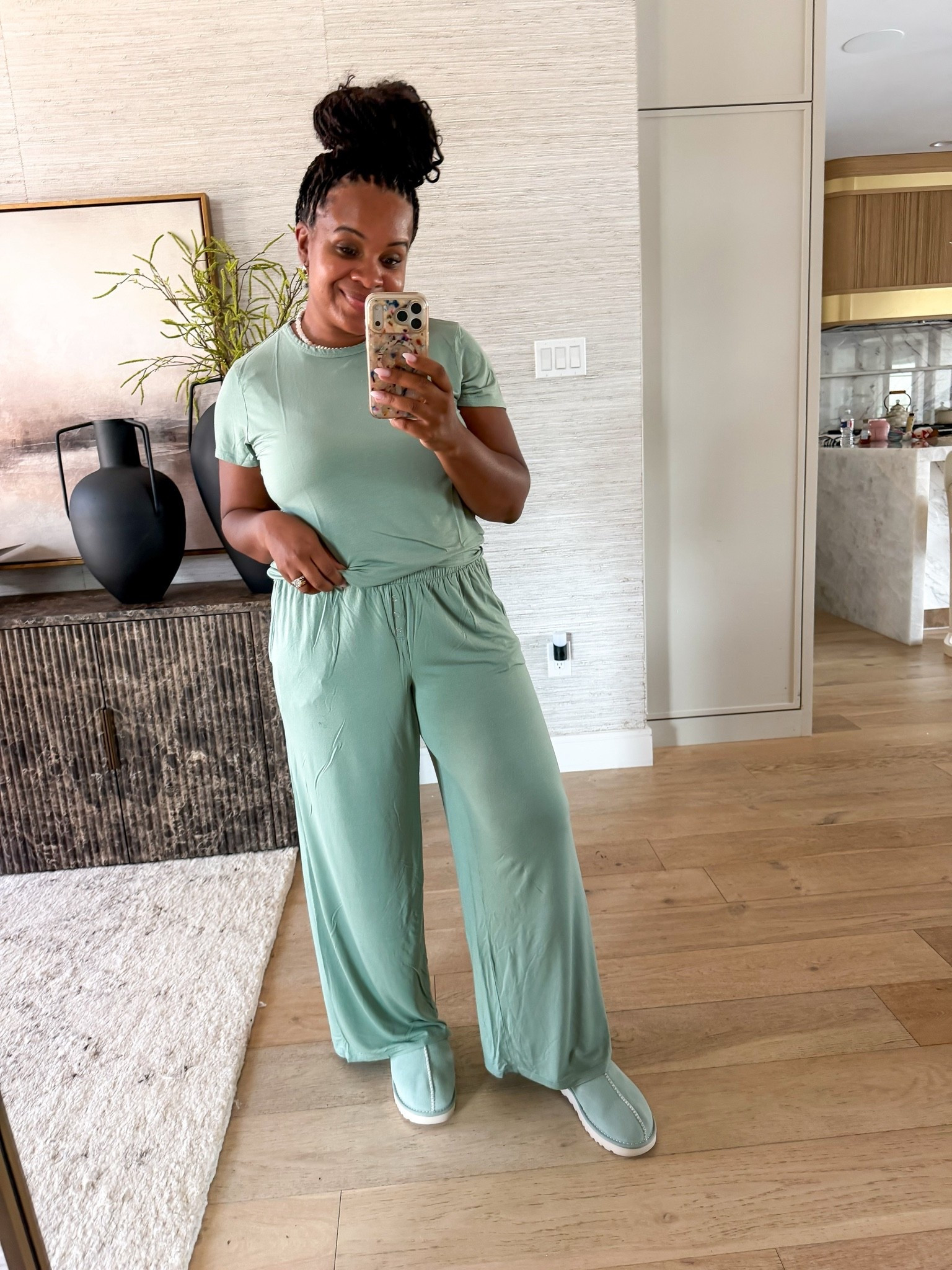 Comfy $15 sleep set 😍

#LTKmomlife #LTKootd #LTKdayinmylife