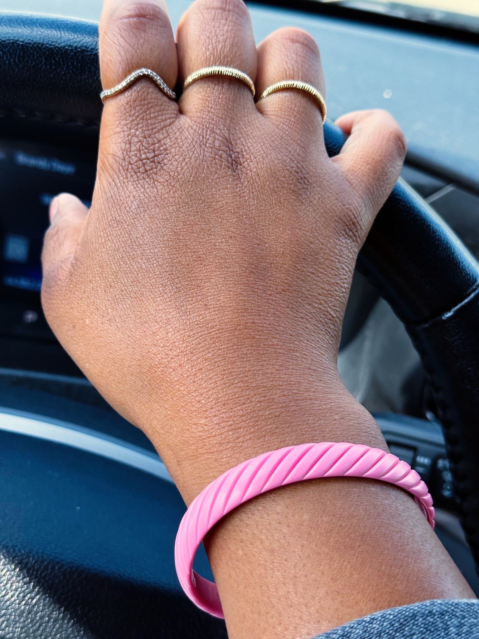 David Yurman pink rubber cable bracelet 

#LTKmomlife #LTKgrwm