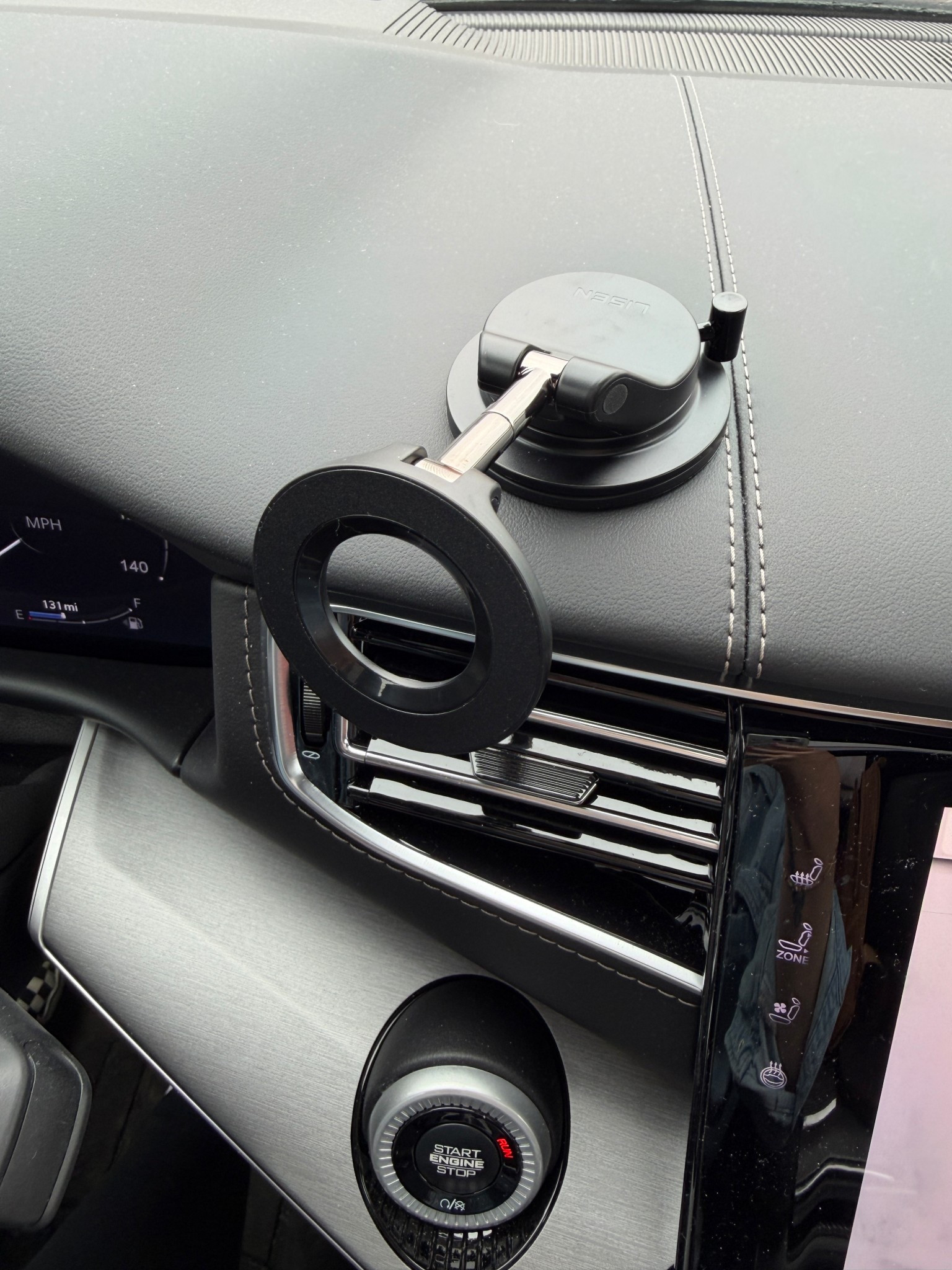 mag safe car mount 

#LTKvlog