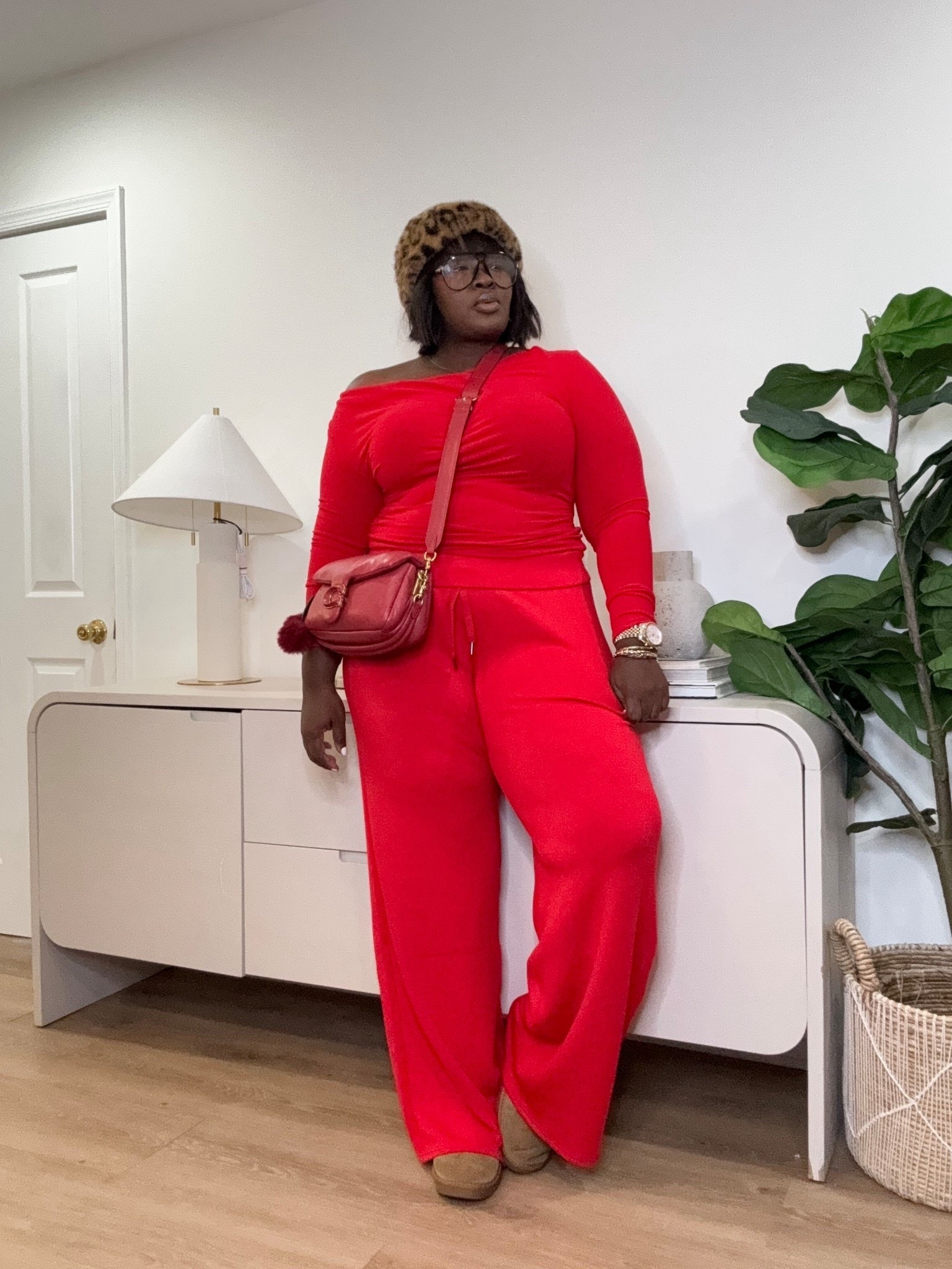 You know that one piece that turns every errand, brunch, or random Tuesday into a “where’d you get that?” moment? Yeah… this is that piece. #OOTDstyle #ChicOutfits #WardrobeEssentials #SeasonalStyle #StyleFavorites  #OutfitIdeas

#LTKSeasonal #LTKSaleAlert #LTKootd