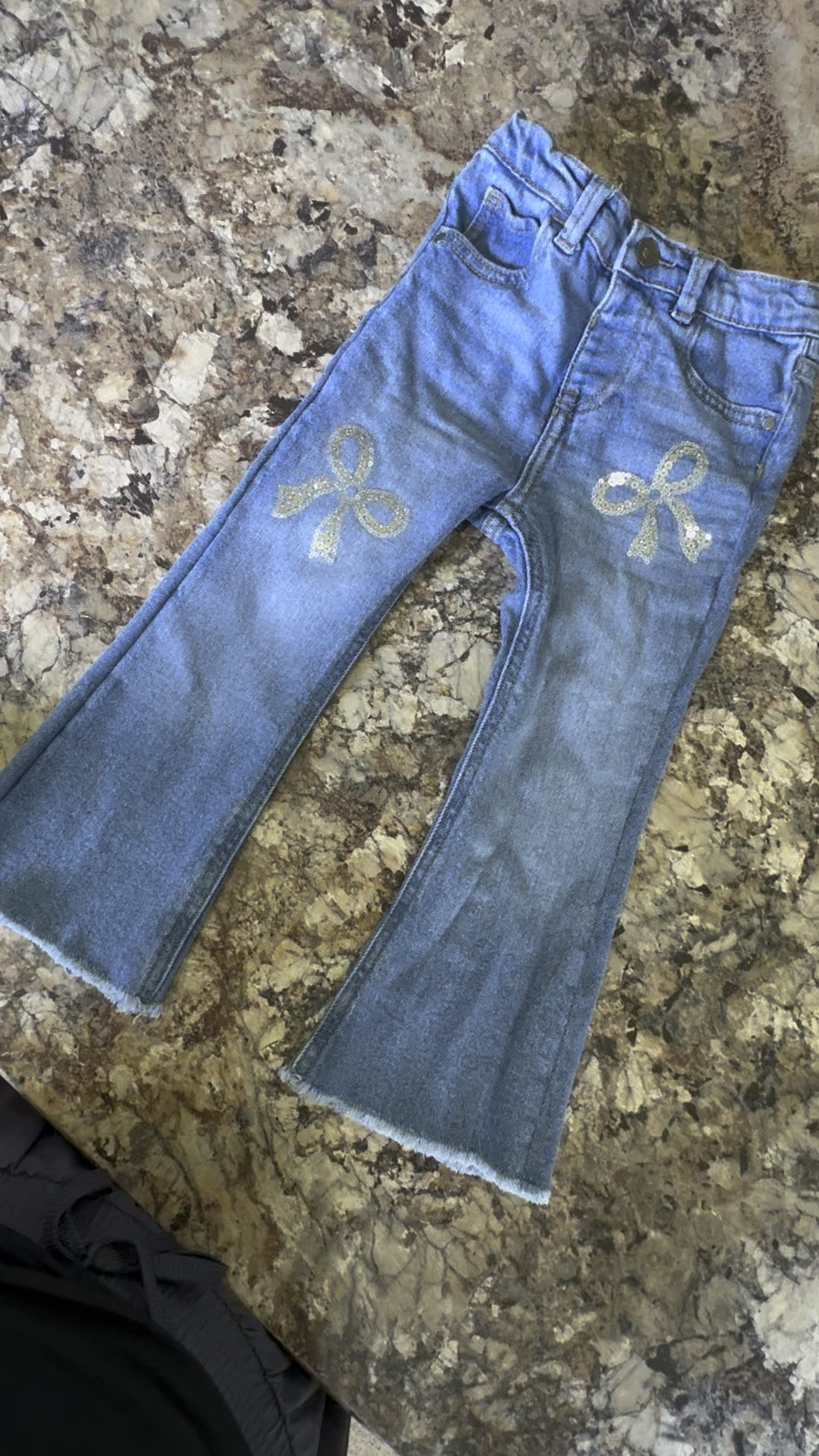 Obsessed 😍 with the bows!! 

#girlmom 

#LTKKids #LTKFamily #LTKBaby