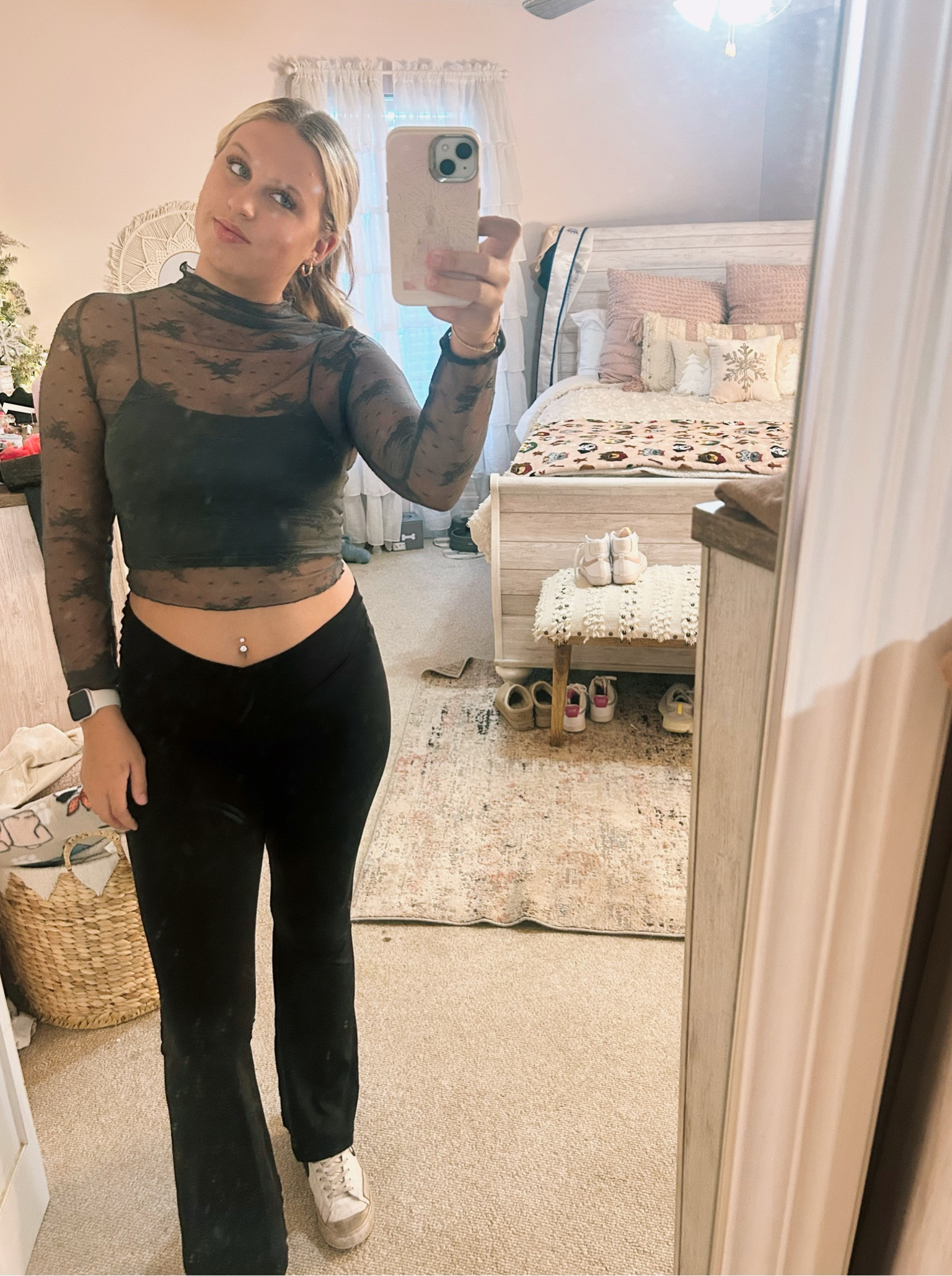 Comfy but cute🖤🖤

#LTKHoliday #LTKStyleTip #LTKFindsUnder100