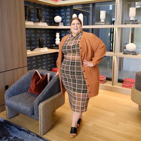 I am in love with this fall look - the mesh dress and cardigan come together for an amazing plus size outfit!
#fashion #plussize #fallfashion

#LTKcurves #LTKstyletip