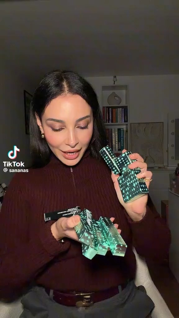 Collection de Noël 🎄 by #maccosmetics  😍 
Liens directs des produits  ⬇️

#LTKfrance #LTKbeauty