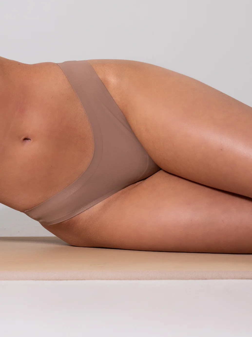 Invisible Hip Rise Thong | Buffbunny Collection