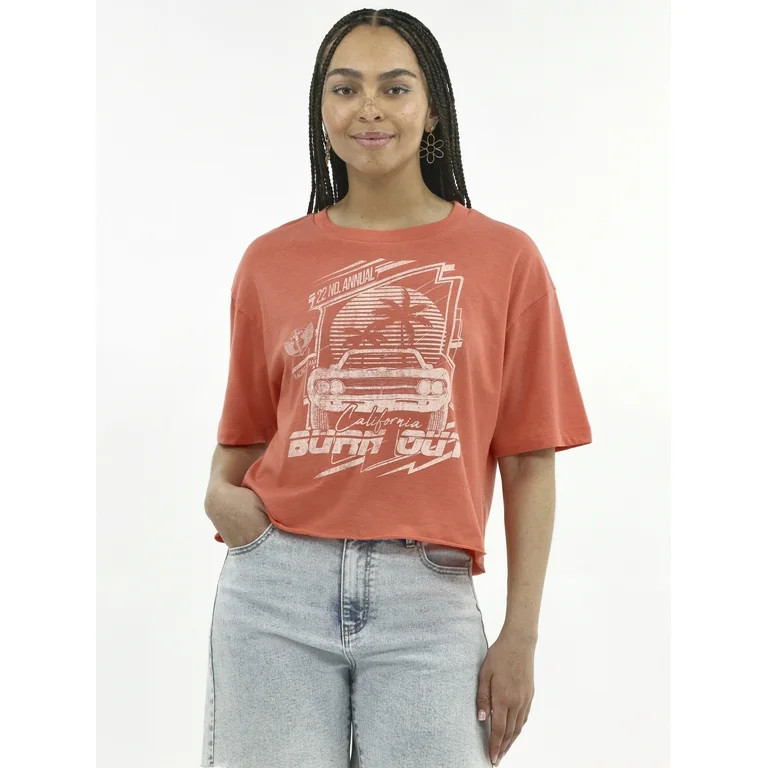 No Boundaries Boxy Cropped Graphic Tee with Short Sleeves, Women's | Walmart (US)