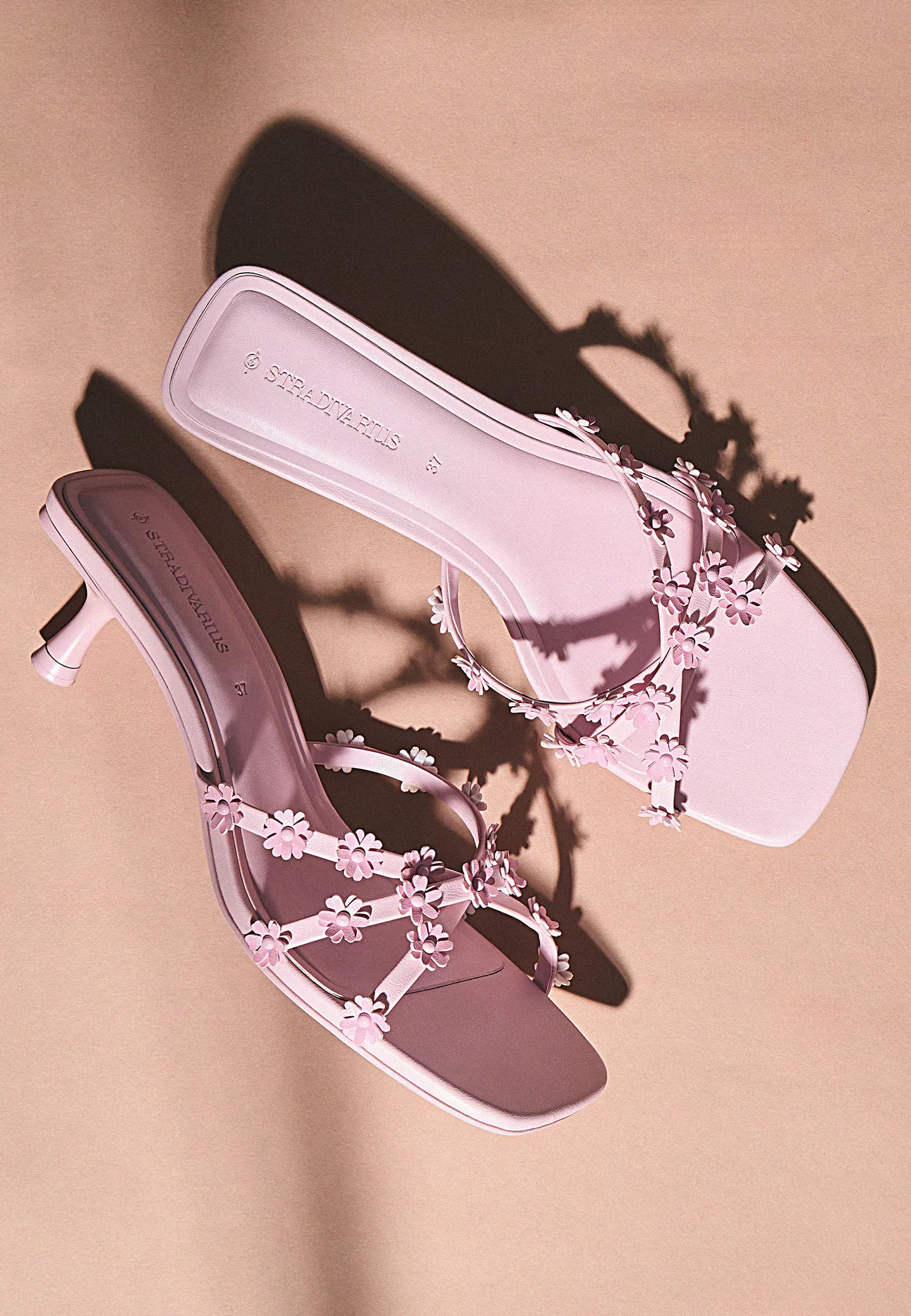 Floral high-heel sandals | Stradivarius (UK)