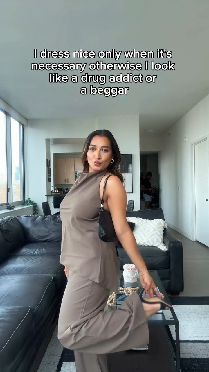 So comfy & cute 

Search Code： N24YY
Coupon Code： 24Q3FS（For extra 15% discount）
Product Id: 29291625	
Short Link: https://shein.top/akq4g9e

“SHEIN Wearing & Styling” 

@shein_us @sheinofficial 

#SHEINforAll #saveinstyle #loveshein #ad 

•
•
•
•
#ootdfashion #petitefashion #petitestyle #nycapartments #outfitoftheday #matchingset #pinterestaesthetic #ltkfashion #fashioninspo #fashioninfluencer #fashionblogger #viral #beauty #nycinfluencer #ugccreator #beauty #explorepage #explore #pov #girls 

•
•
•
•

#LTKFindsUnder50 #LTKxNSale #LTKStyleTip