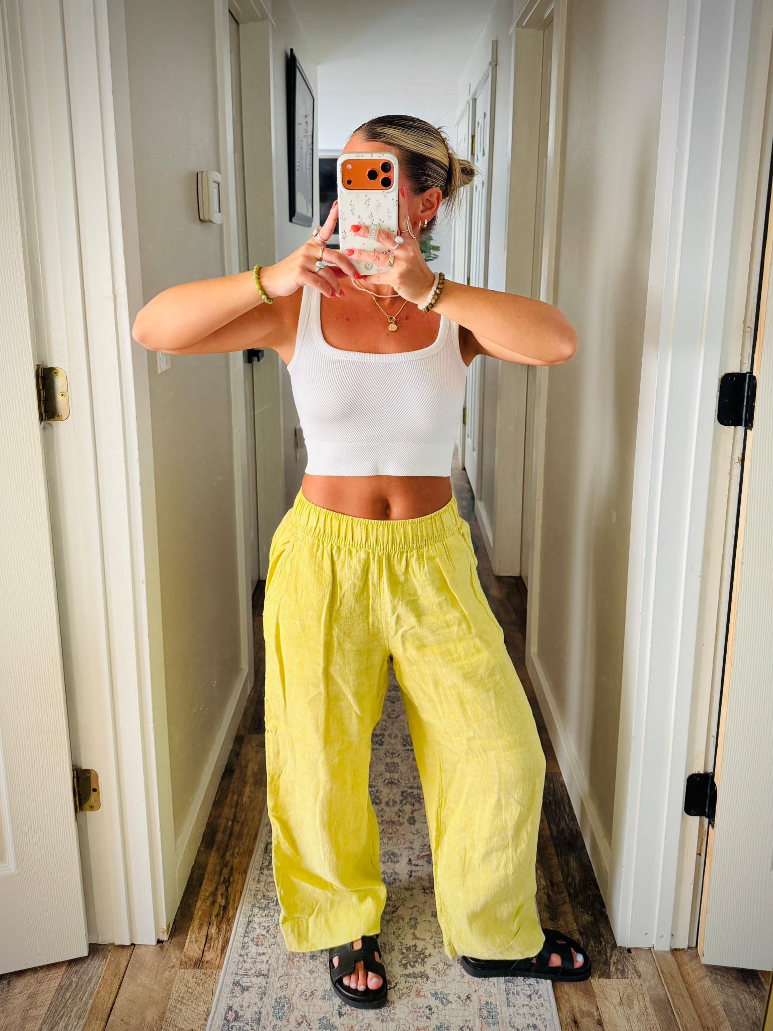 Colored linen pants 🎨 🫶🏼 
Linking similar ones below that I own!

#LTKSeasonal #LTKPetite #LTKSpringSale