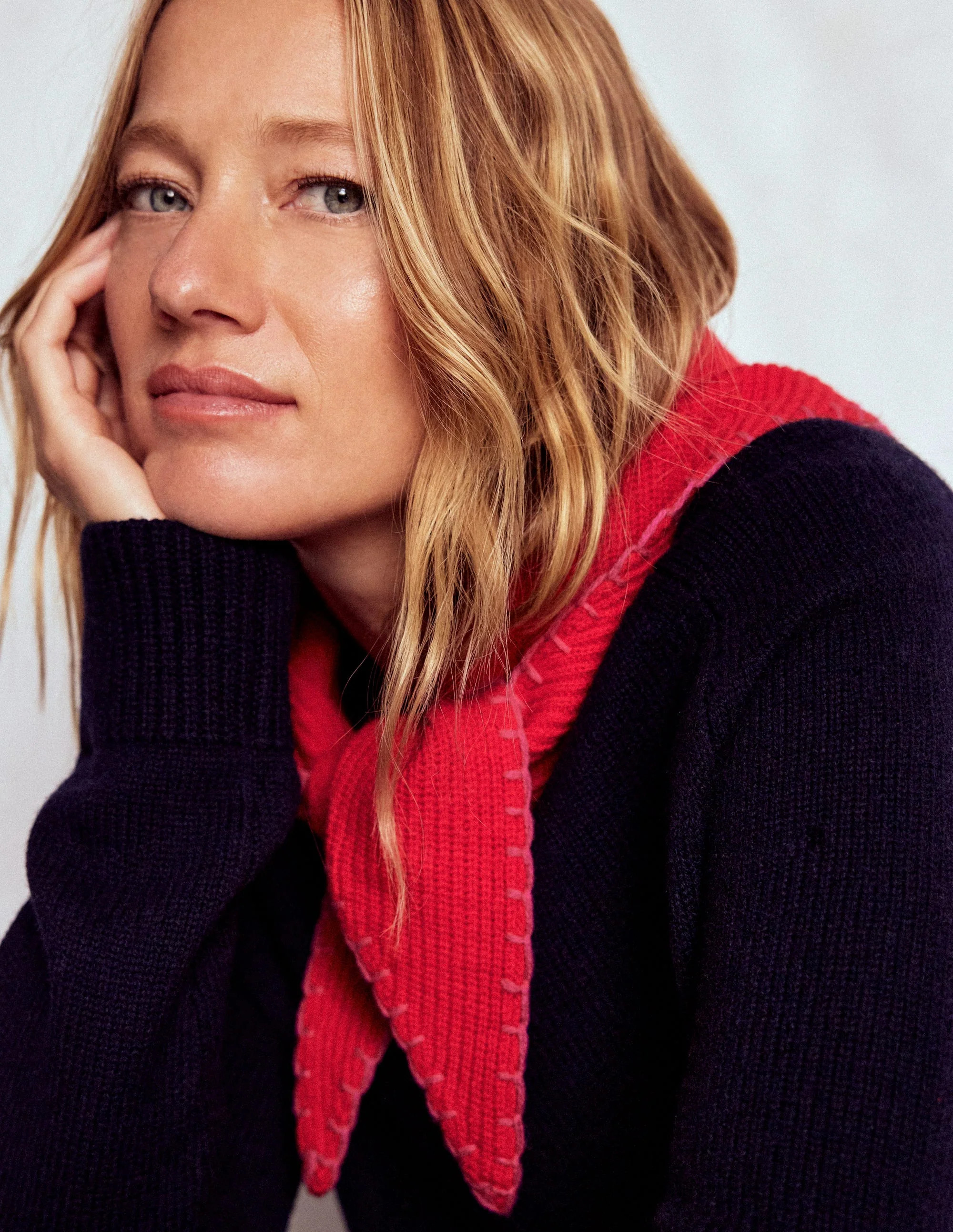 Wool Neckerchief-Plain Red | Boden UK