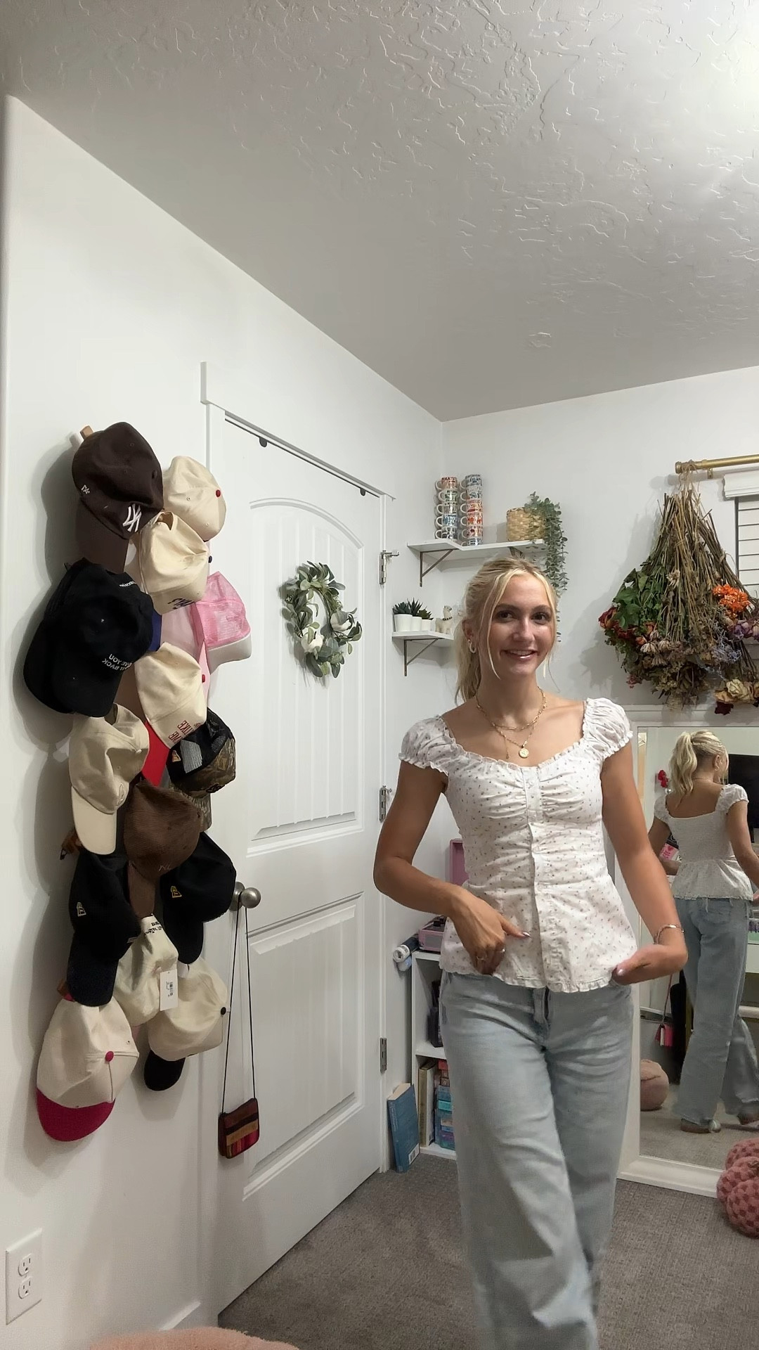 my top is sold out in this color, but i added a couple of the same top different color/ same vibe! 