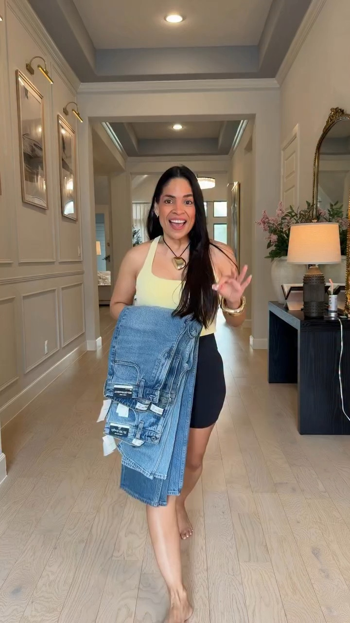 TE ENSEÑO la altura de los JEANS y sepas escogerlos tu próximo día de shopping✨
Mis medidas:
Size 26
Modelo Curve o Cinch
Largo Regular 

#LTKSpringSale #LTKstorytime #LTKSaleAlert