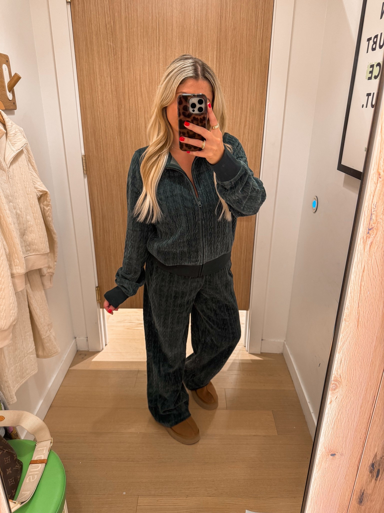 New aerie cable matching set
M top
Small pants
Uggs tts

#LTKGiftGuide #LTKootd #LTKSaleAlert