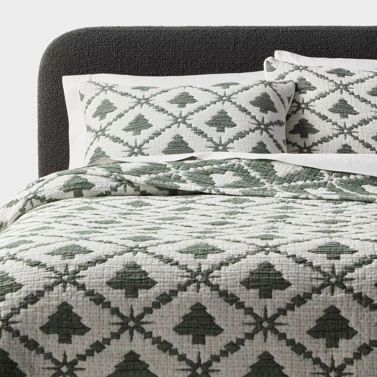 Holiday Matelasse Quilt Set Green - Threshold™ | Target