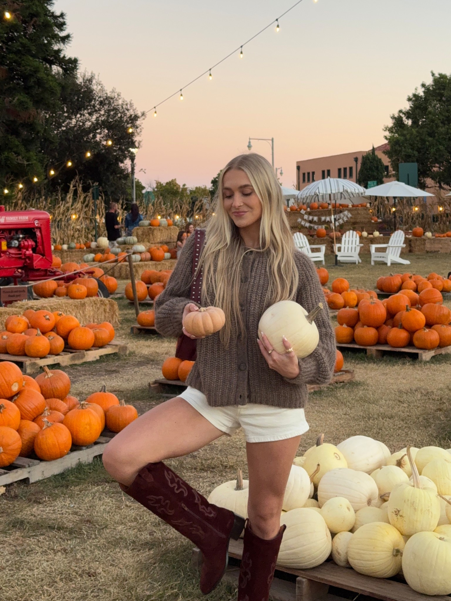 first pumpkin patch outfit of the year🍂🍎🤎 #fall #pumpkinpatch #falloutfit #pumpkinpatchoutfit

#LTKHalloween #LTKShoeCrush #LTKSeasonal