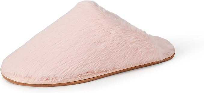 Amazon Essentials Women's Fuzzy Plush Slippers | Amazon (US)