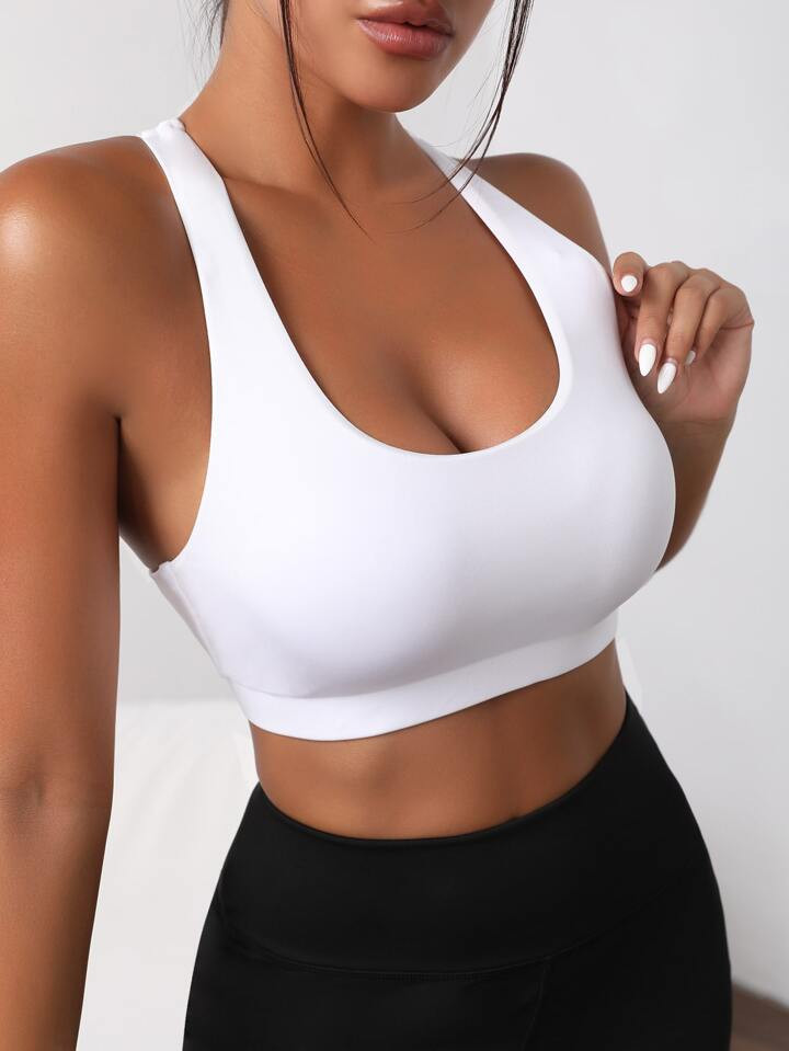 Yoga Trendy Crisscross Cut Out Back Sports Bra | SHEIN