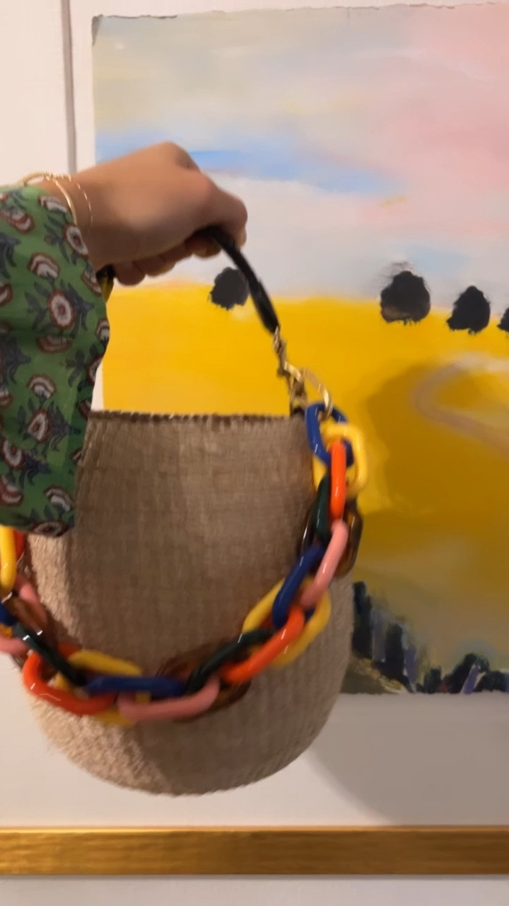 Sturdy basket bag with leather handle and interchangeable straps. Such a fun way to mix it up!

#LTKparties #LTKSeasonal #LTKitbag