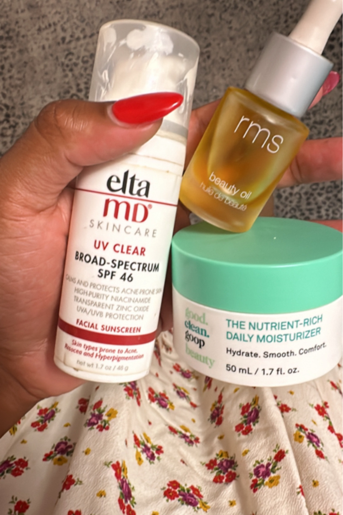 3 clean beauty products I use for glazed skin 
Good clean goop moisturizer 
Sunscreen 
RMS Beauty oil 


#LTKStyleTip #LTKBeauty #LTKFindsUnder100
