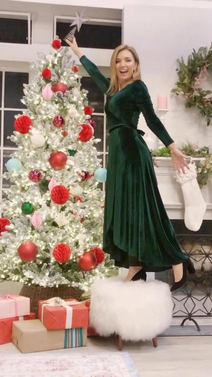 Two BIG Homeworx shows today supporting the “Countdown to Christmas “ event on QVC2! Want to shop all the goodies in home fragrance and body care that I’m presenting? It’s all linked!

#LTKSaleAlert #LTKSeasonal