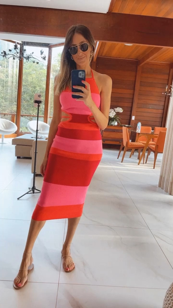 Bright and fun pink colors 
Perfect for spring and summer 
Runs true to size 
Wearing a size small 

#LTKshoecrush #LTKstyletip